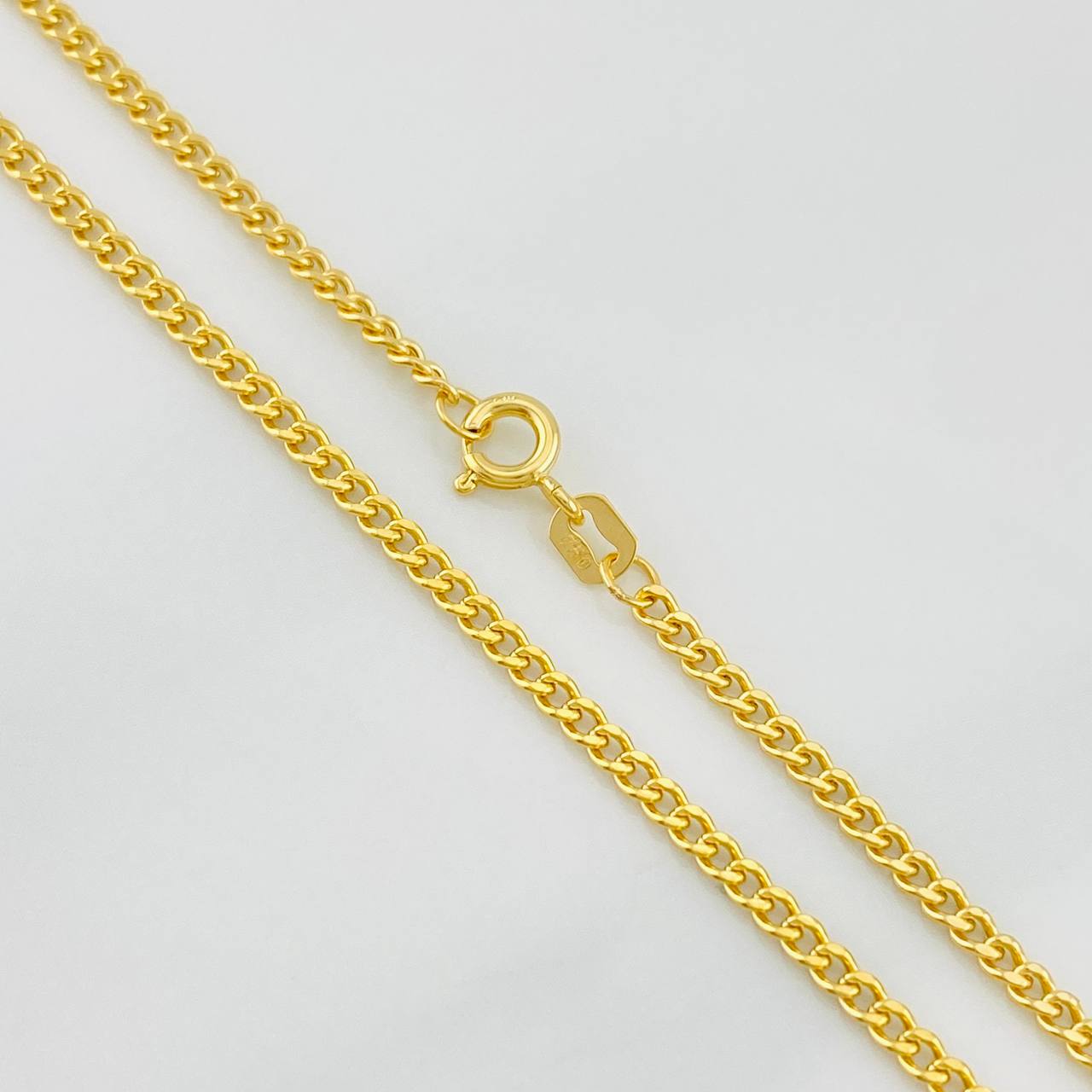 Cadena Cubana 4.15g / 24 in / 2.1mm Oro Amarillo 18K