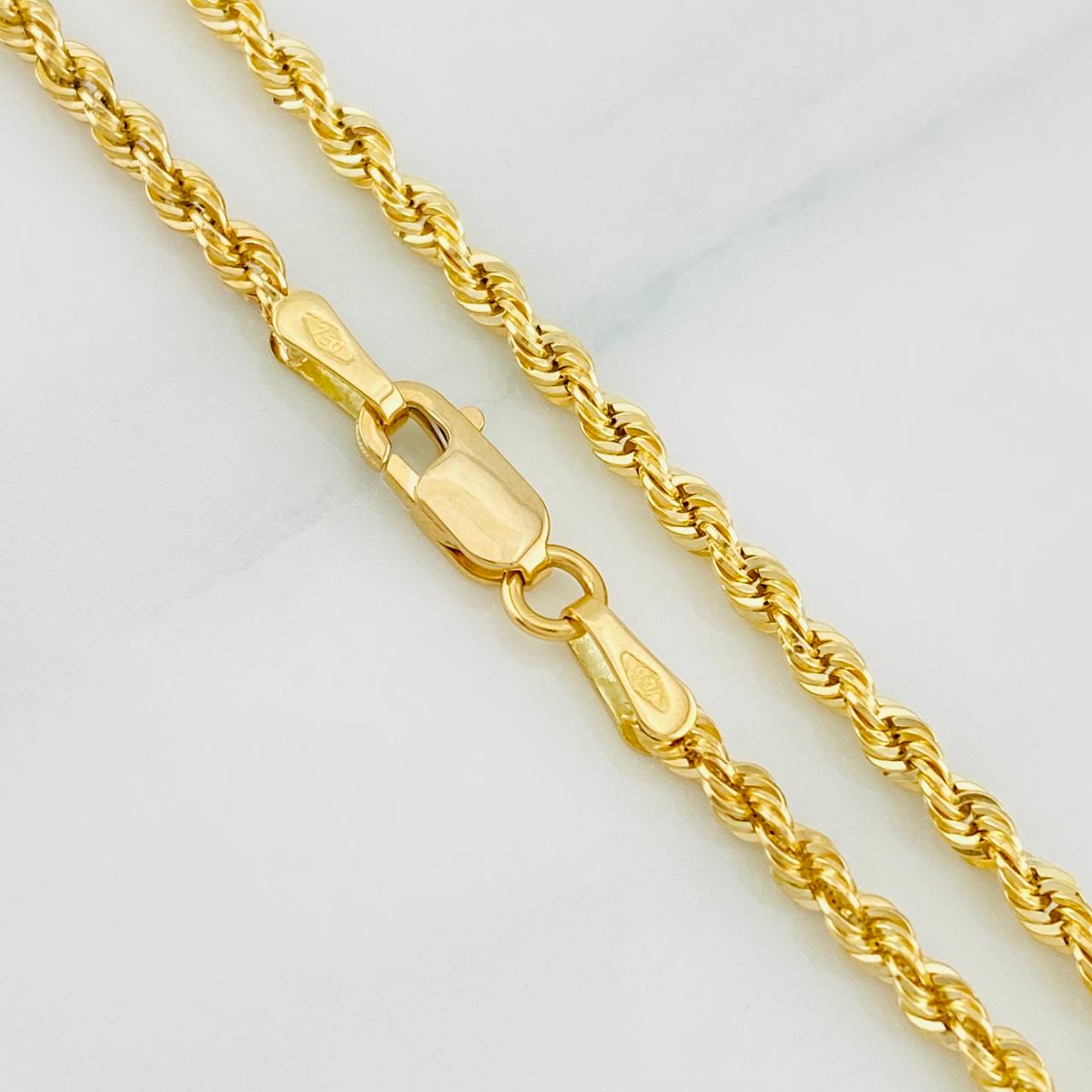 Cadena Lazo 3.1g / 20 in / 2.1mm Oro Amarillo 18K