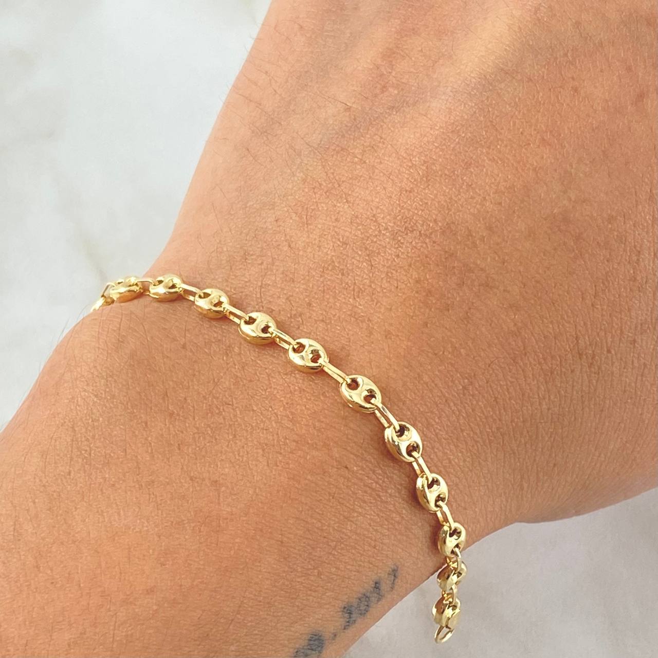 Bracelet GC 2.35gr / 7.1in / 18K Gold ©