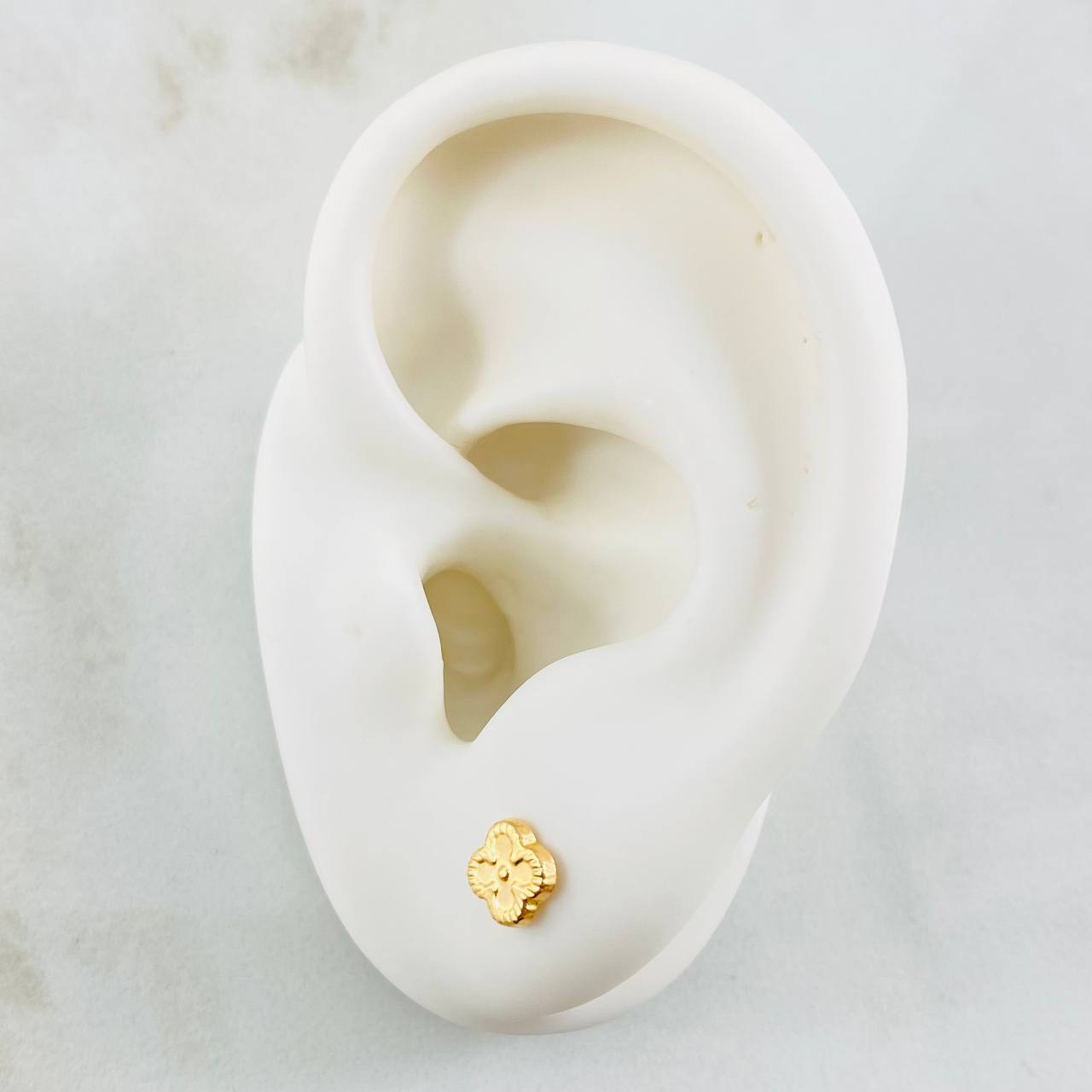 Topos Trebol Dorado 0.6gr / Oro Amarillo 18K