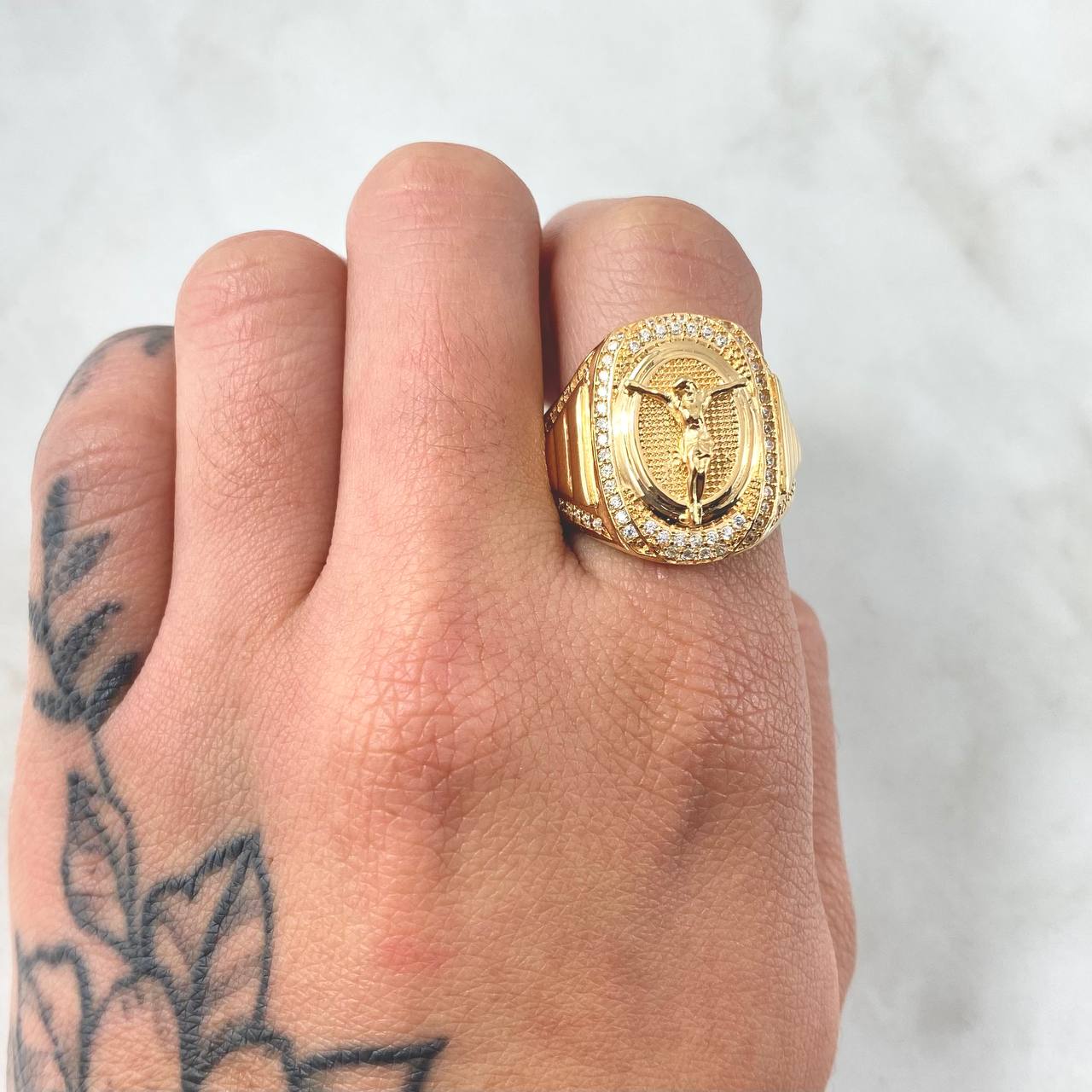 Christ Spherical Ring 9.8gr / Size 11 1/4 / 18K Gold ©