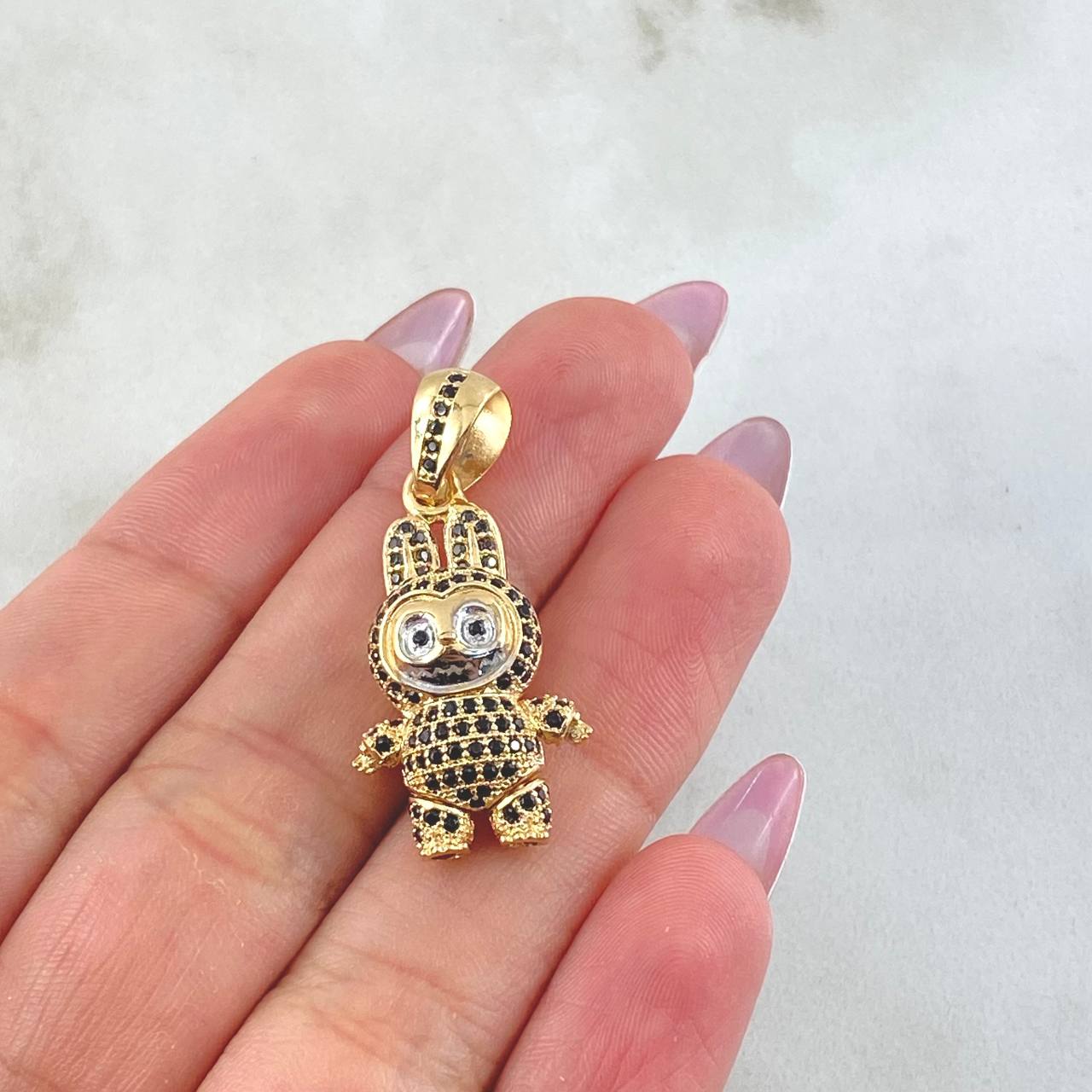 Dije Conejo Sonriente 6.05gr / 1 1/4 in / Dos Oros Amarillo Blanco 18K ©