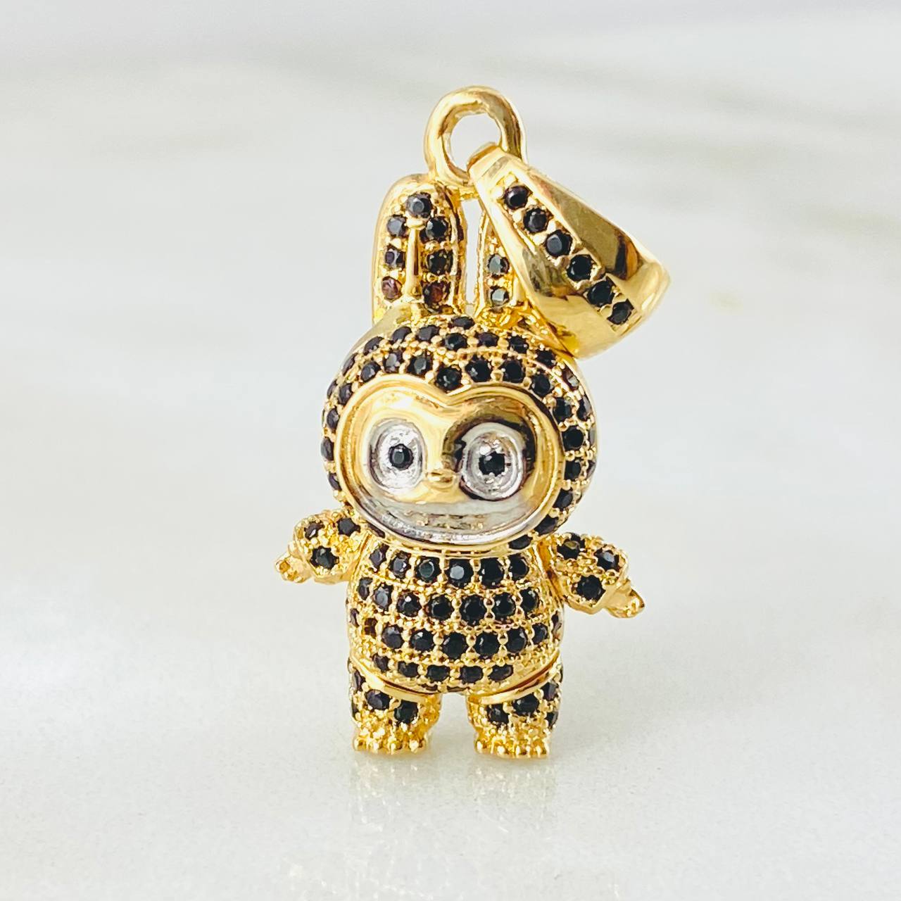Dije Conejo Sonriente 6.2gr / 1 1/4 in / Dos Oros Amarillo Blanco 18K *