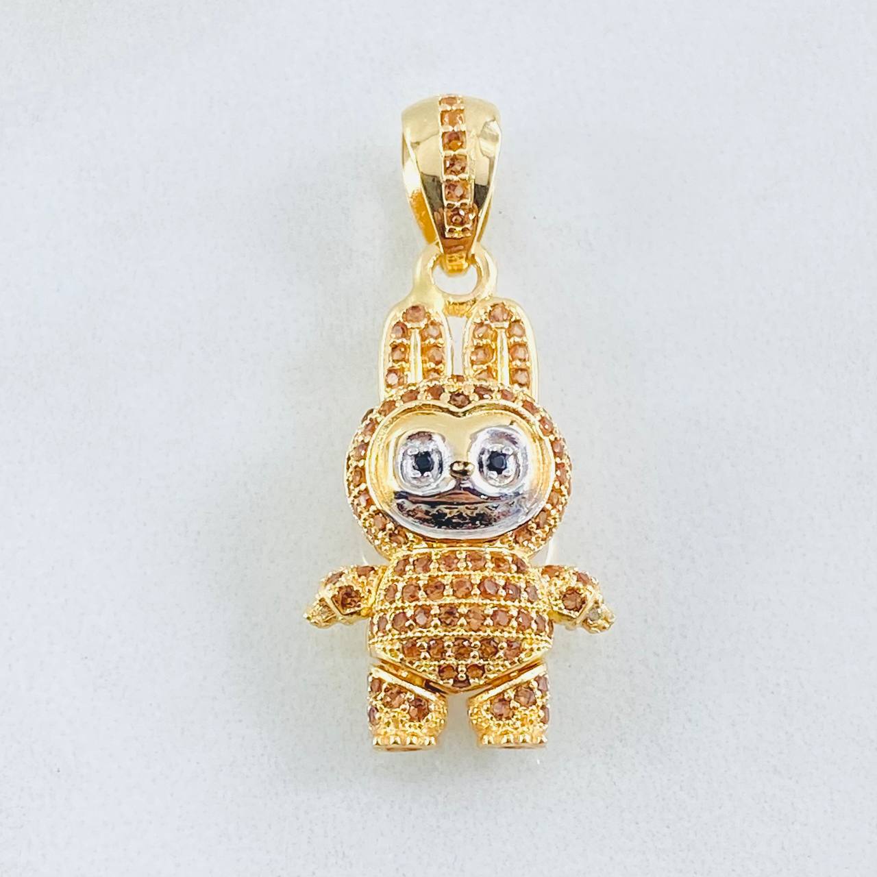 Dije Conejo Sonriente 6.15gr / 1 1/4 in / Dos Oros Amarillo Blanco 18K *