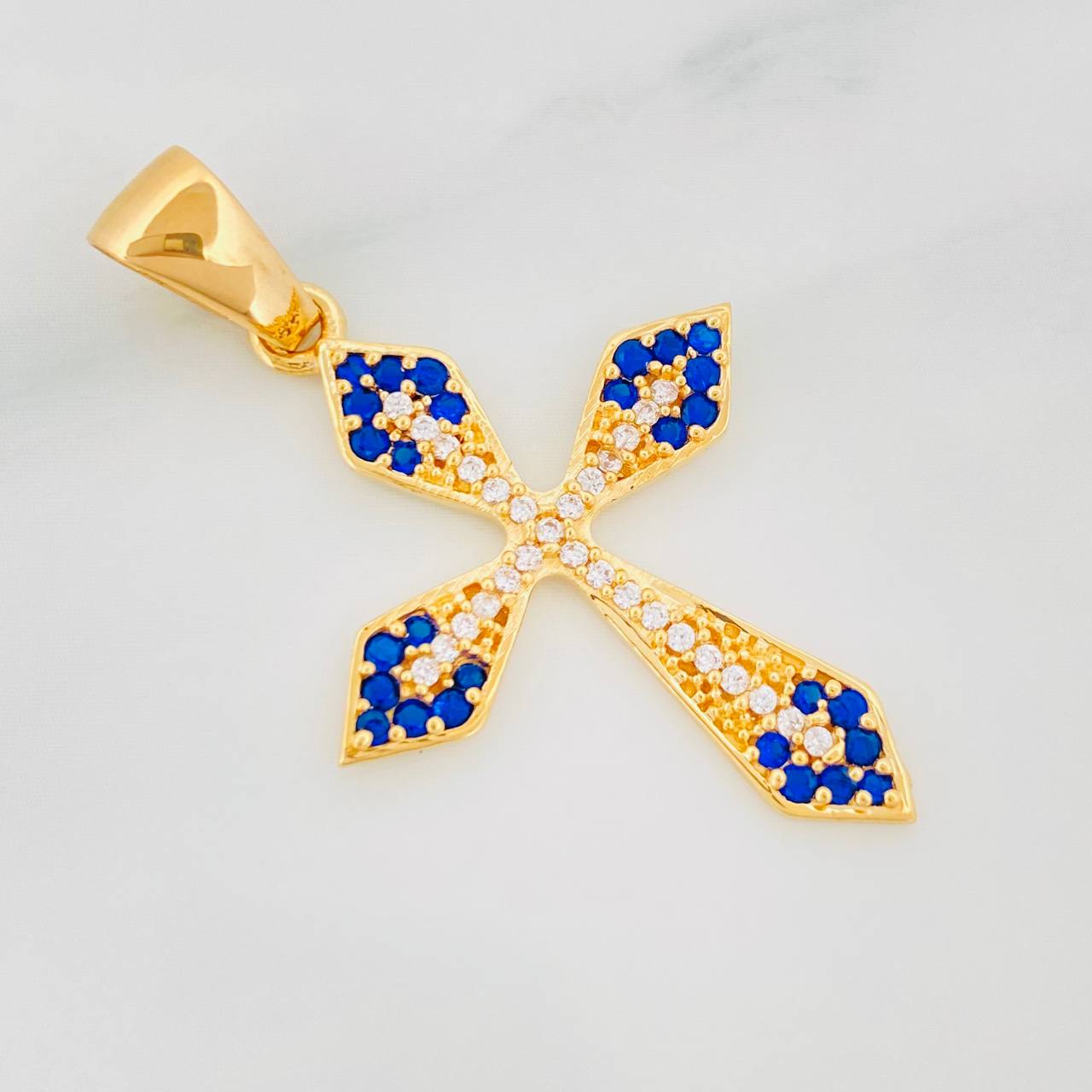Dije Cruz Gótica 3g / 1 1/2 in Oro Amarillo 18K
