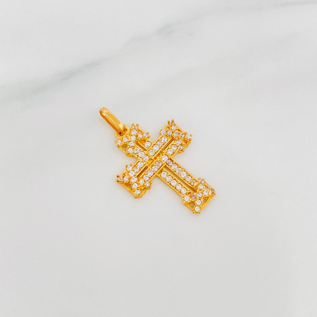 Dije Cruz Imperial 2.5g / 1 1/4 in Oro Amarillo 18K