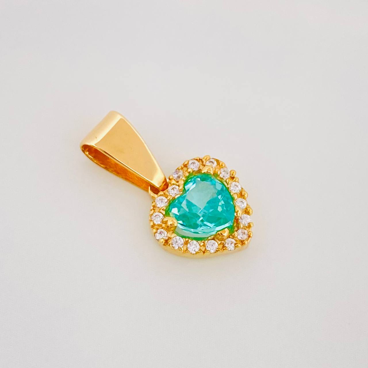 Dije Halo Corazón 1.15g / 3/4 in Oro Amarillo 18K