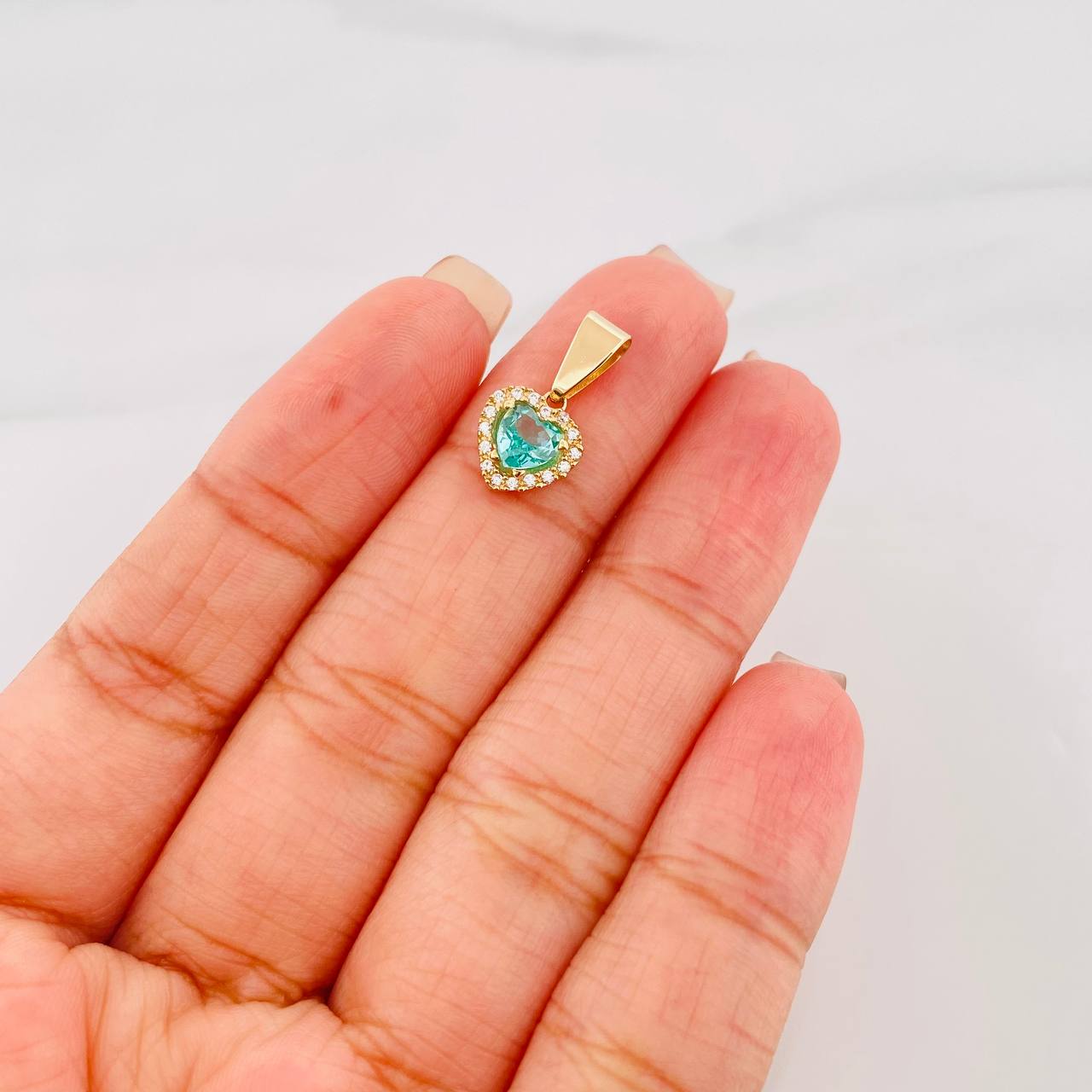 Dije Halo Corazón 1.15g / 3/4 in Oro Amarillo 18K