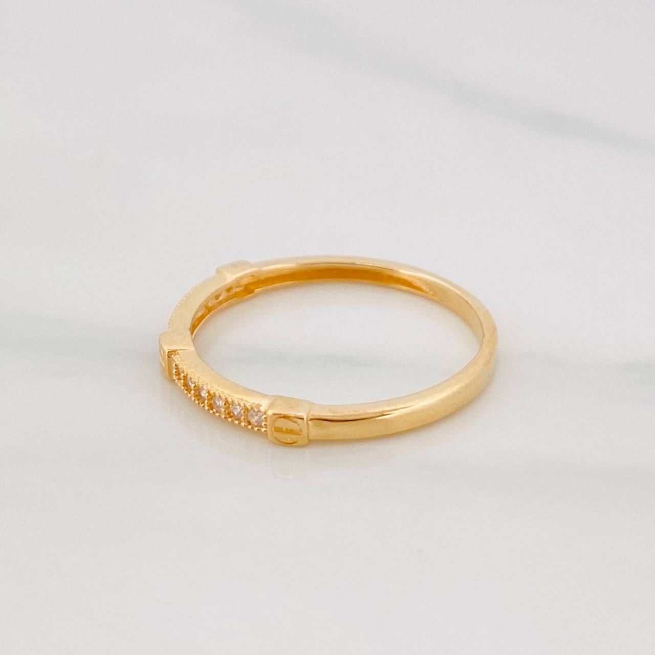Churumbela Screw Ring 1.4g / T6 1/2 Yellow Gold 18K