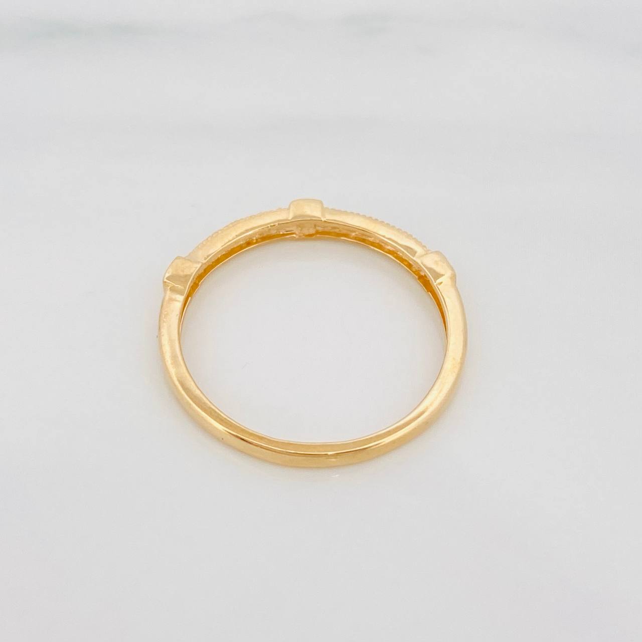 Churumbela Screw Ring 1.4g / T6 1/2 Yellow Gold 18K