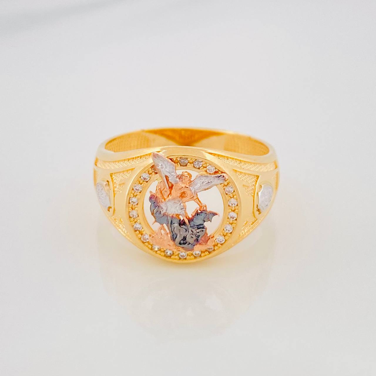 Saint Michael Archangel Ring 6.25g / Size 9 3/4 Three Golds 18K