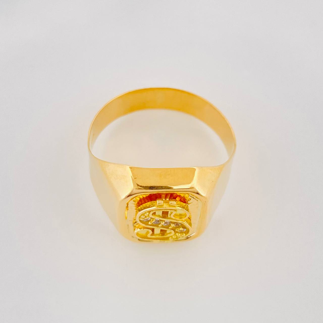 Ring Sign Weight 4.2g / T9 Yellow Gold 18K
