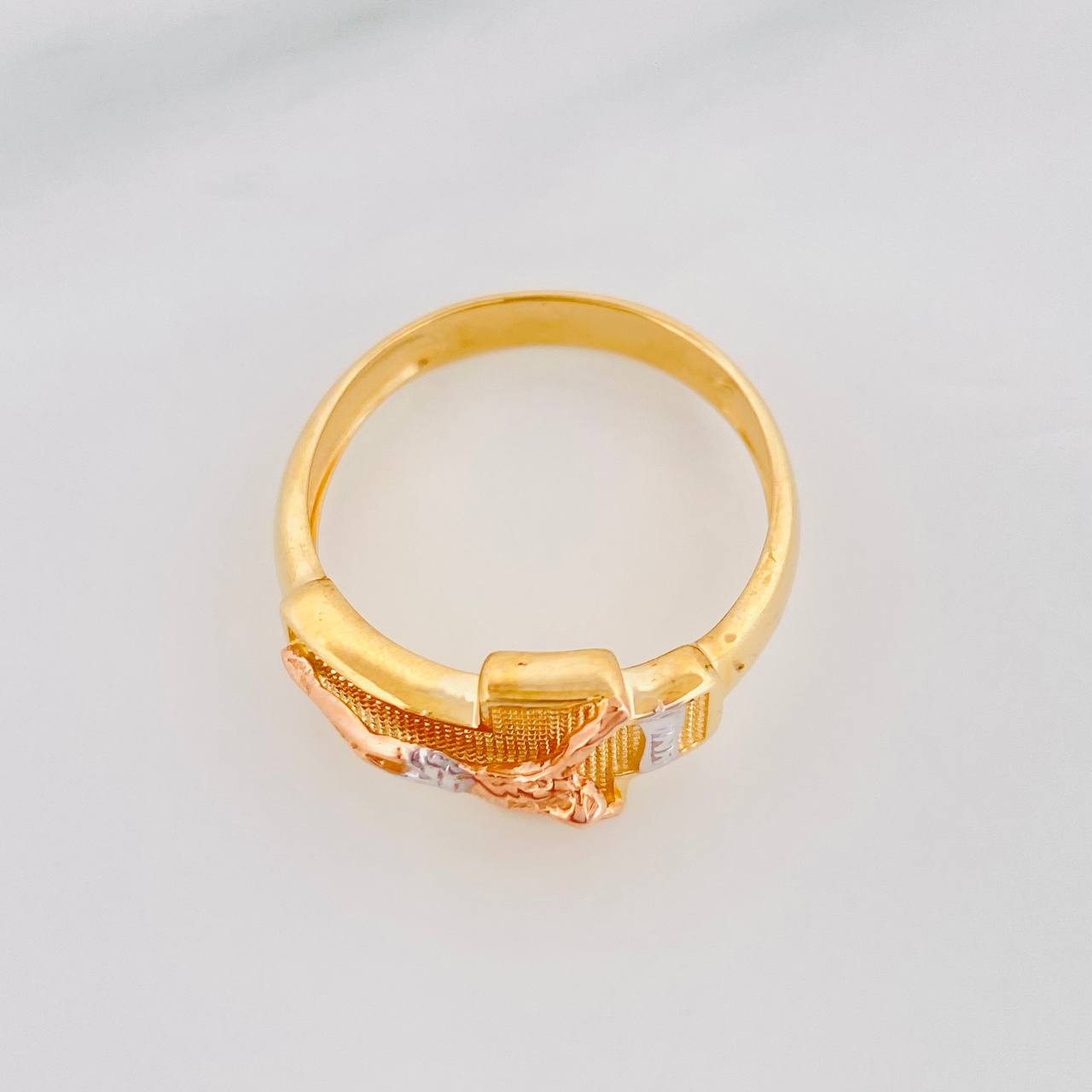 Christ Cross Ring 5.25g / T10 Three Golds 18K