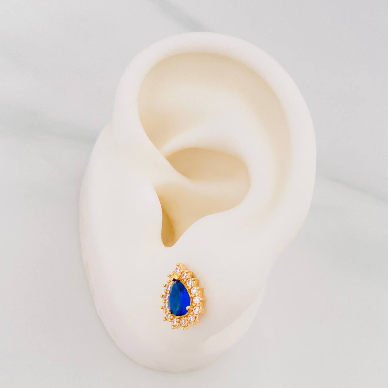 Stud Earrings Dense Drop 2.45g / in / 7.8mm Yellow Gold 18K