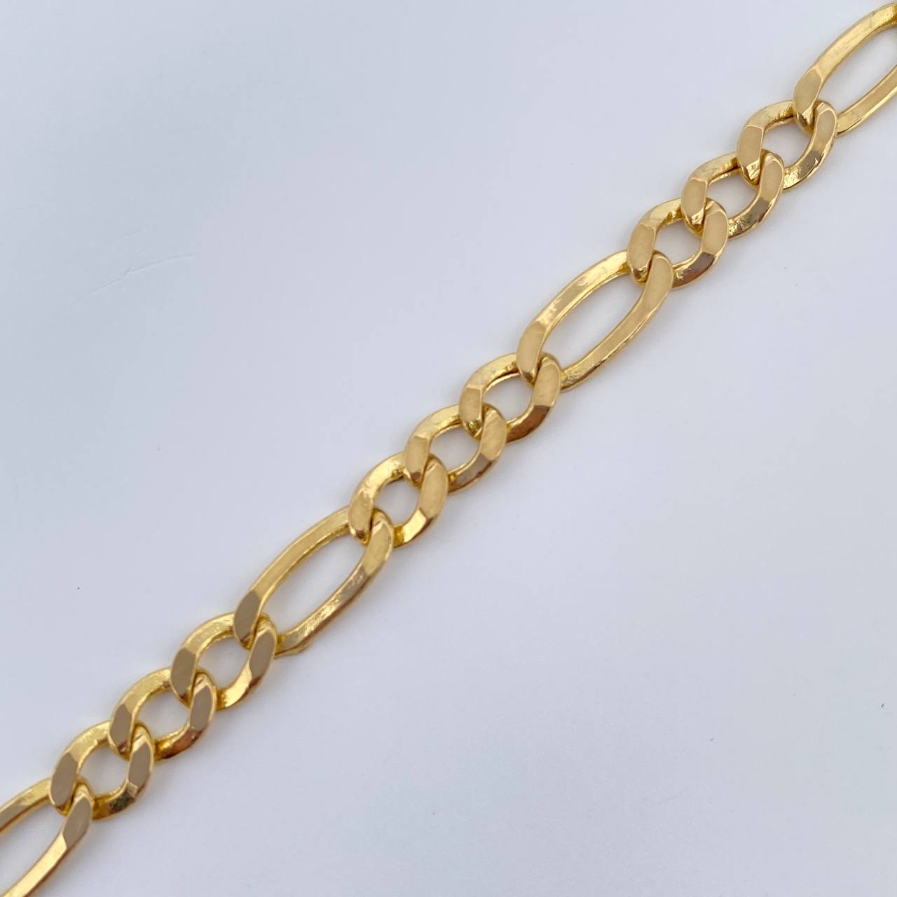 Pulso Figaro 4.2gr / 18.8cm / +1 Oro 18K &