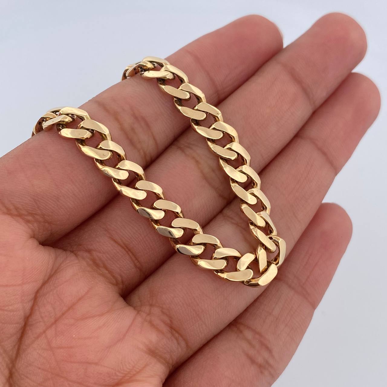 Pulso Cubano 9.2gr / 20.7cm / 6mm Oro Amarillo 18K $
