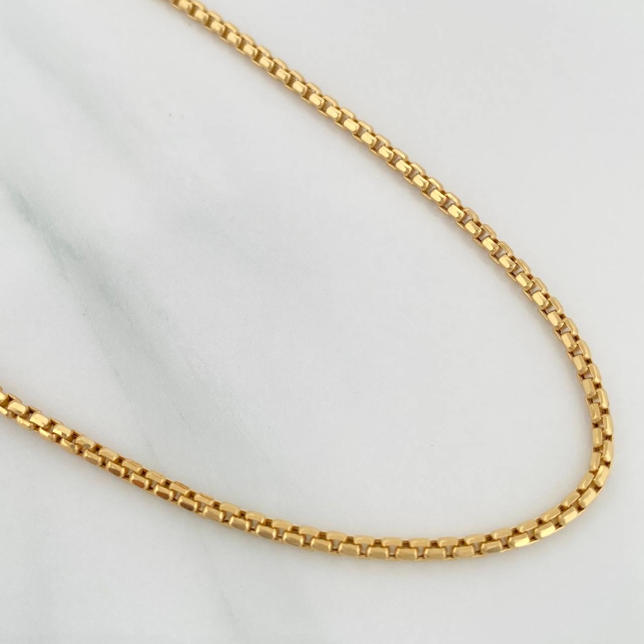 Venetian Chain 4.8 g / 17 3/4 in / 1.8 mm Yellow Gold 18K