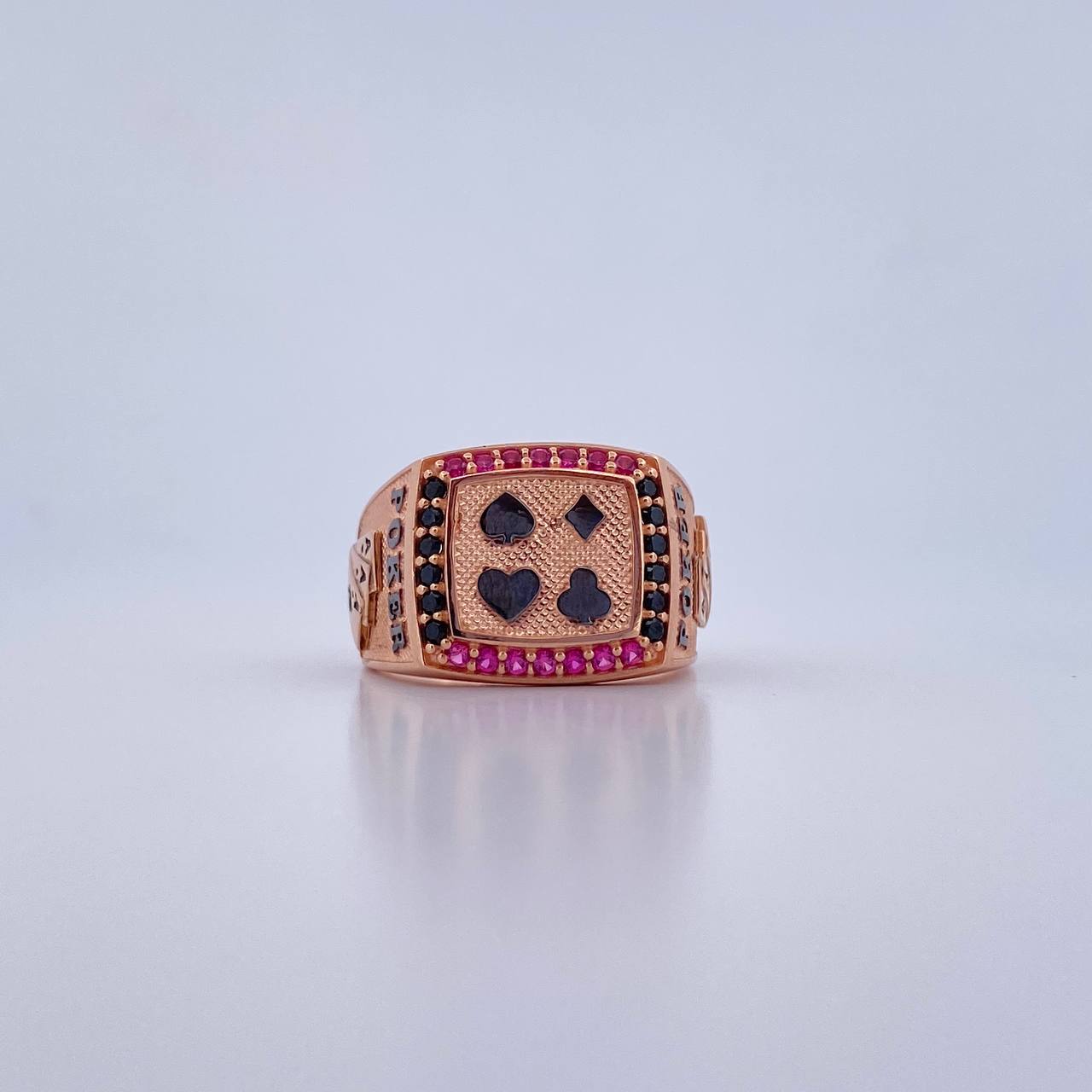 Poker Ring 9.15gr / Size 9 1/2 / Fuchsia and Black Zircons Two Black and Pink 18K Gold $