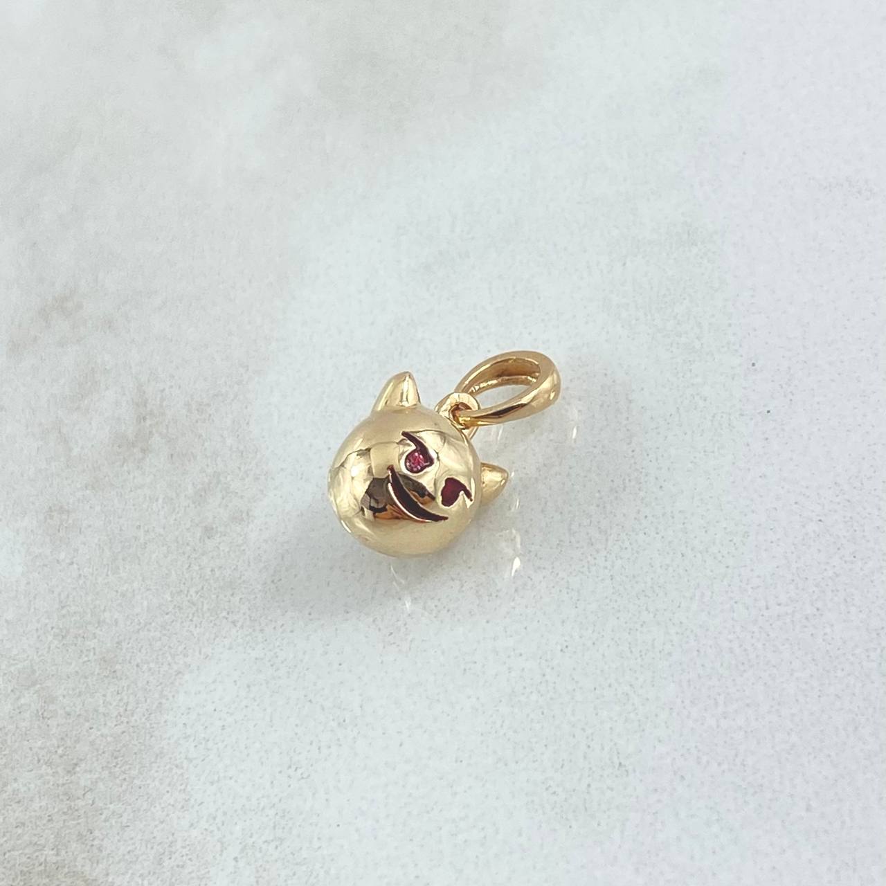 Dije Emoji Diablo 1.25gr / 1.5cm / Texturizado Rojo Oro Amarillo 18K ©