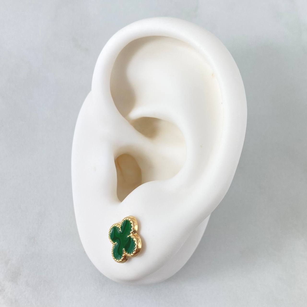 Topos Trébol VCyA 1.3gr / 9mm Resina Verde Broche Mariposa Oro Amarillo 18K *