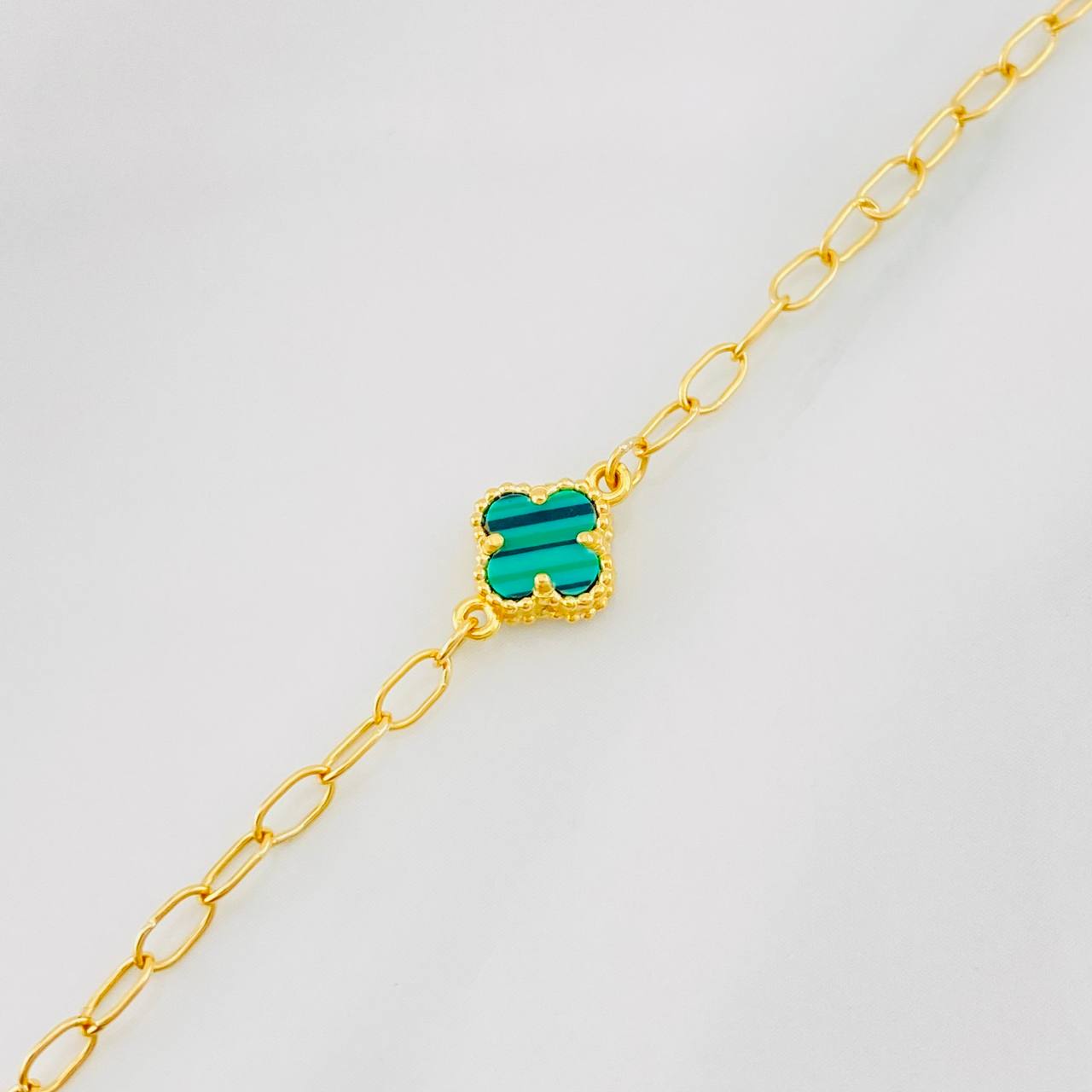 Tobillera Cajón Trebol 3.35g / 9 1/2 in / 2.3mm Oro Amarillo 18K