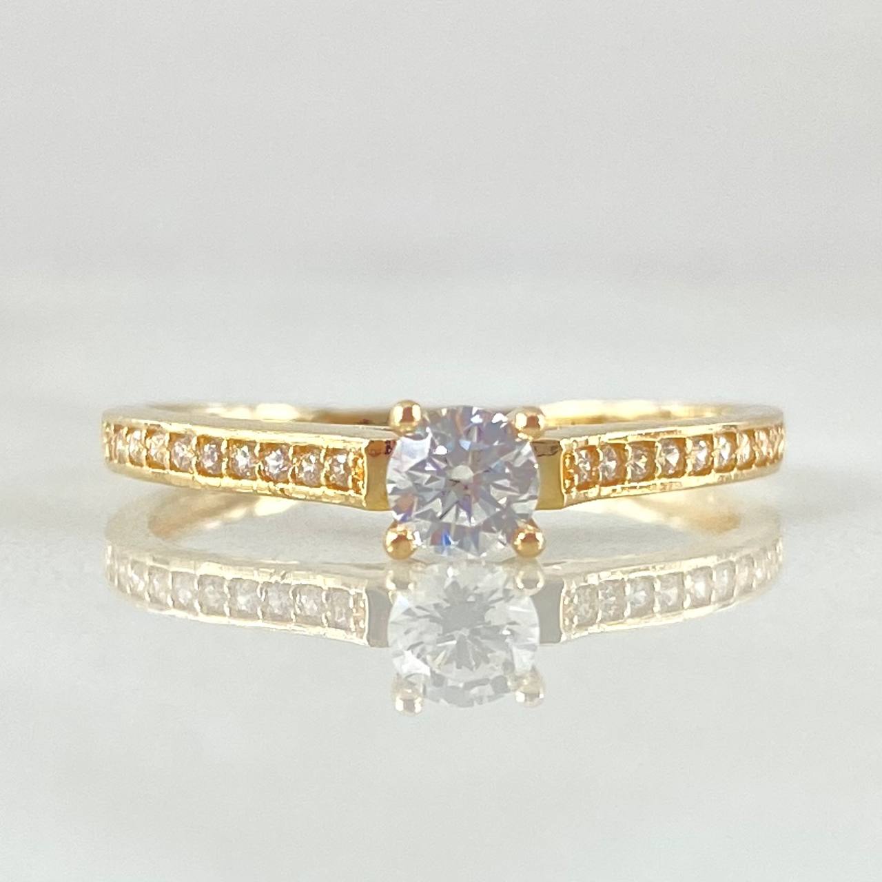 Solitaire Ring Dense Scepter 1.75gr / Size 6 3/4 / 18K Gold *