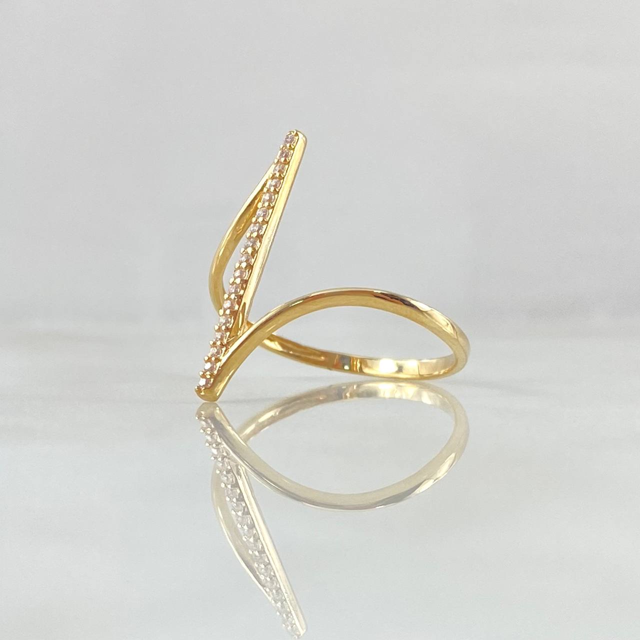 Perpendicular Line Ring 1.5gr / T5 1/2 / White Zircons Yellow Gold 18K