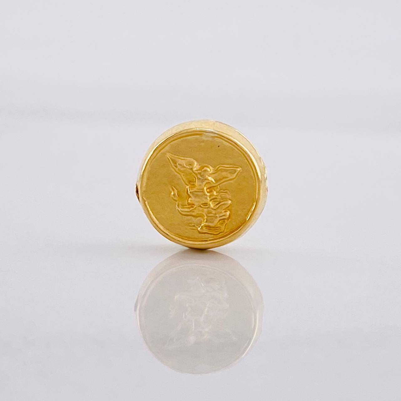Charm San Miguel Arcángel 0.4g / 1/4 in 18K Yellow Gold