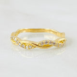 Interlaced Ring 1.8gr / Size 6 1/2 / 18K Yellow Gold *