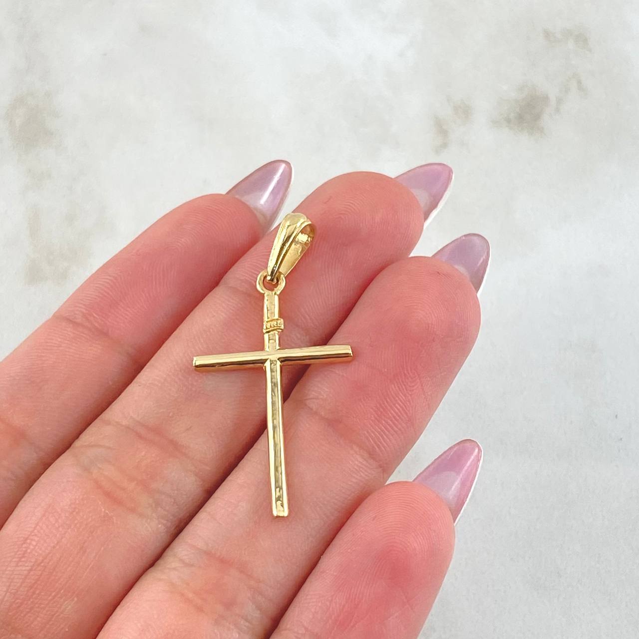 Dije Cruz 1.3gr / 1 1/2 in / Oro Amarillo 18K ©