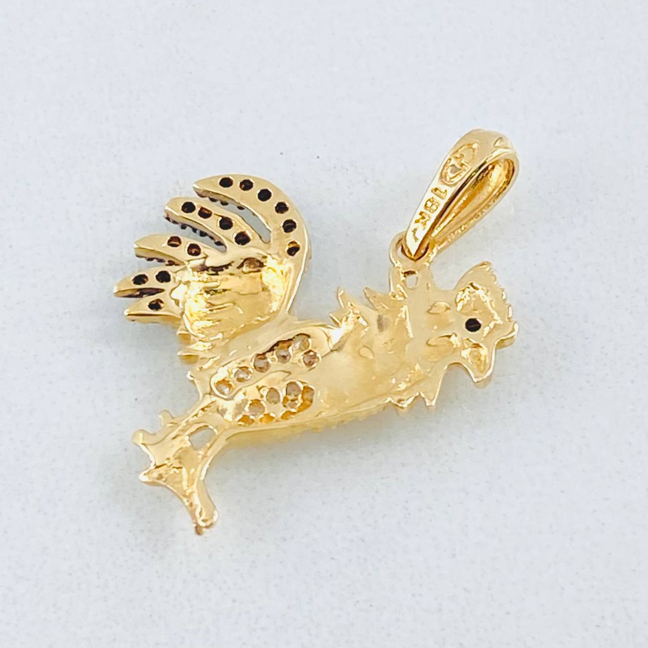 Dije Gallo 2.1gr / 1 in / Oro Amarillo 18K ©