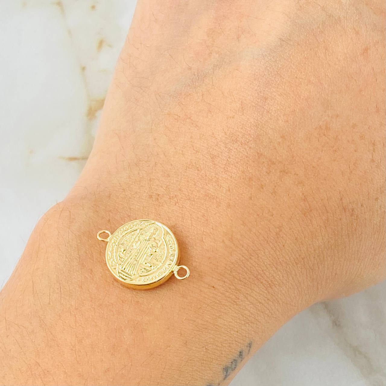 Herraje San Benito 0.6 g / 3/4 in Oro Amarillo 18K