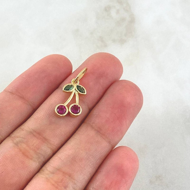 Pendant Cherries 1.2gr / 2.2cm / Fuchsia and Green Zircons 18K Yellow Gold