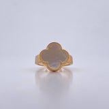 Ring Clover 3.9gr / Size 6 3/4 / White Mother-of-Pearl 18K Yellow Gold $