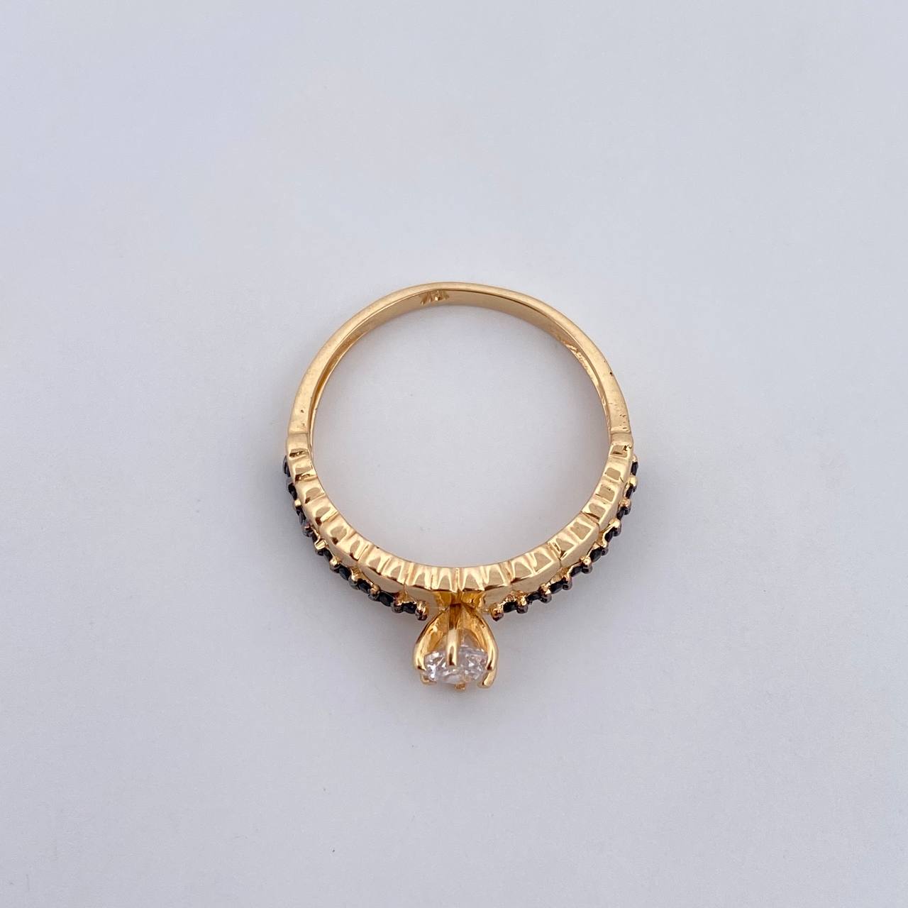 Ring Solitaire Heart Churumbela 2.3gr / Size 6 1/4 / Black and White Zircons 18K Yellow Gold $