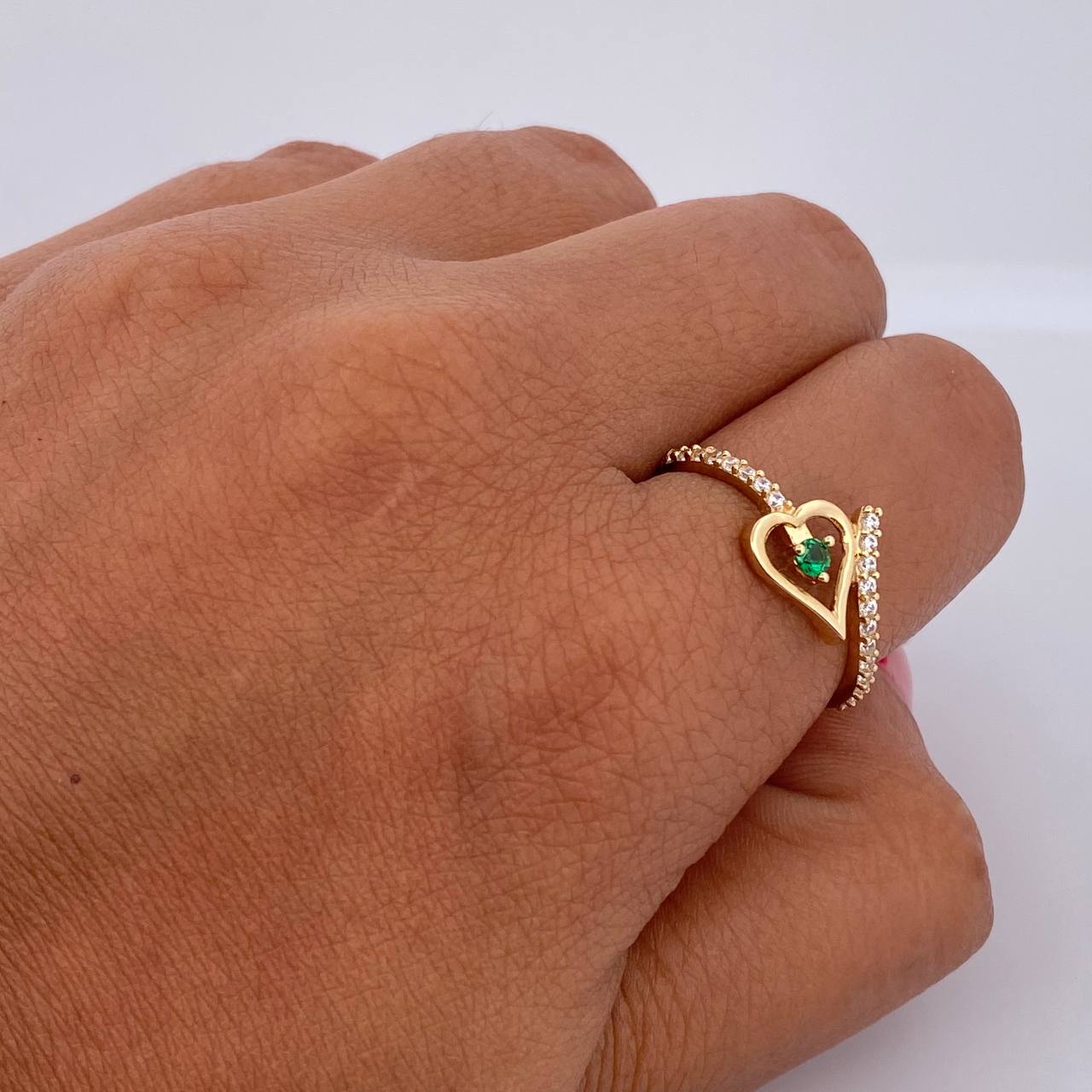 Heart Ring Churumbela 1.8gr / Size 7 1/2 / White Zircons Yellow Gold 18K $