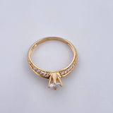 Ring Solitaire 2.15gr / Size 7 / White Zircons 18K Yellow Gold $