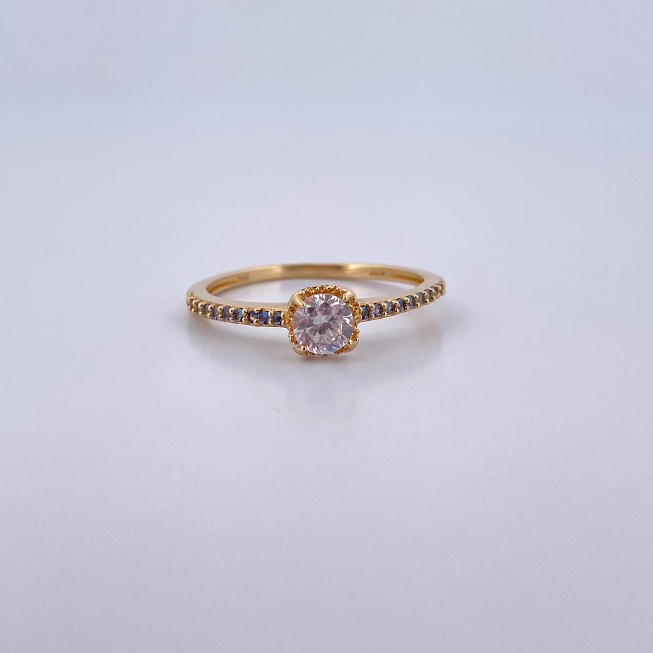 Ring Solitaire Churumbela 1.95gr / Size 7 3/4 / Blue White Zircons 18K Yellow Gold $