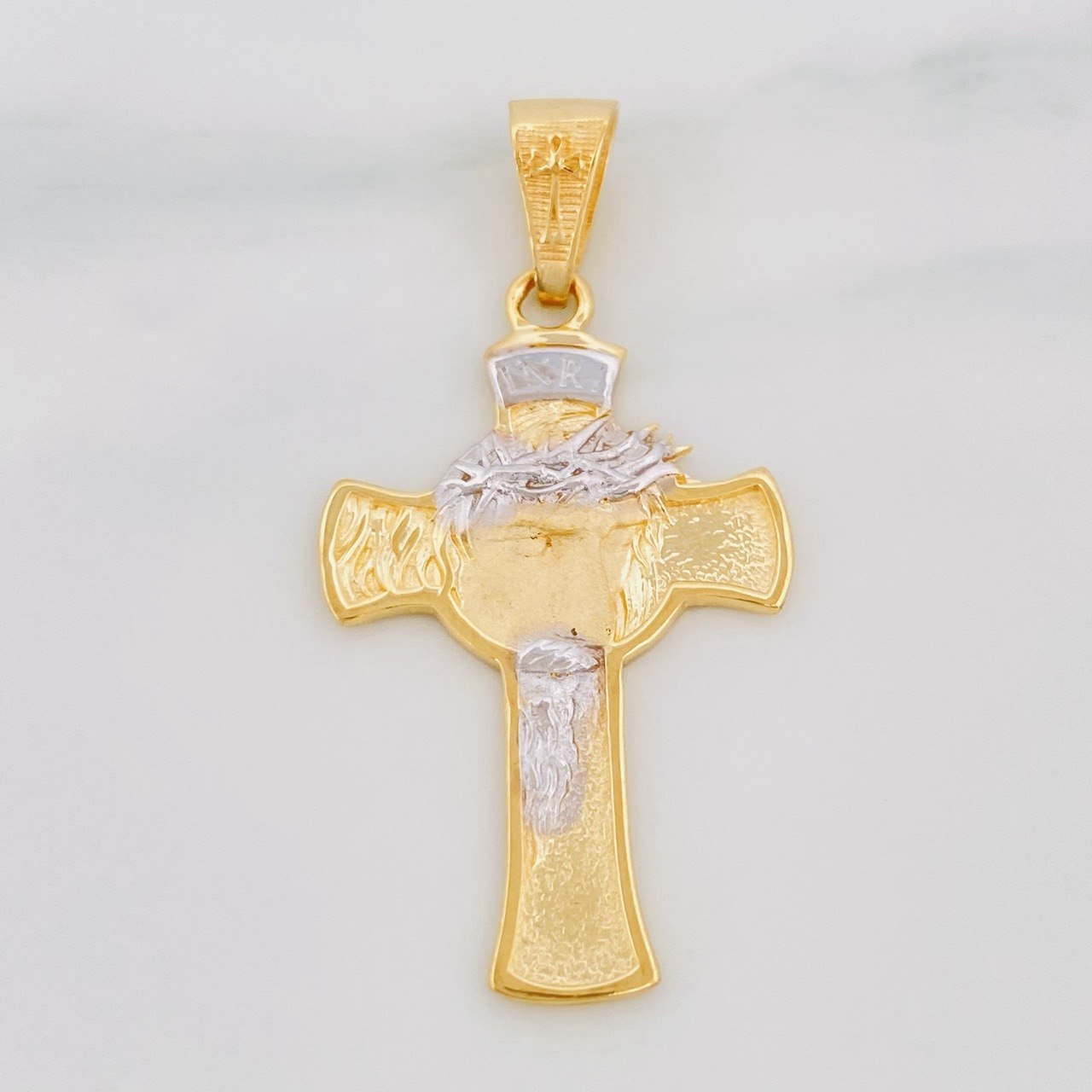 Pendant Cross Face of Christ 4.3g / 1 1/2 in Two-Tone Yellow White 18K Gold