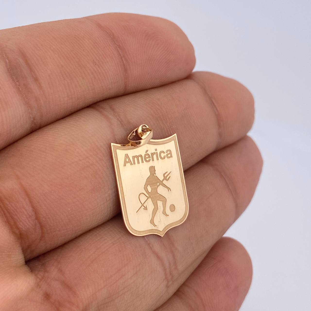 Pendant America De Cali 1.6gr / 2.8cm / 18K Gold &