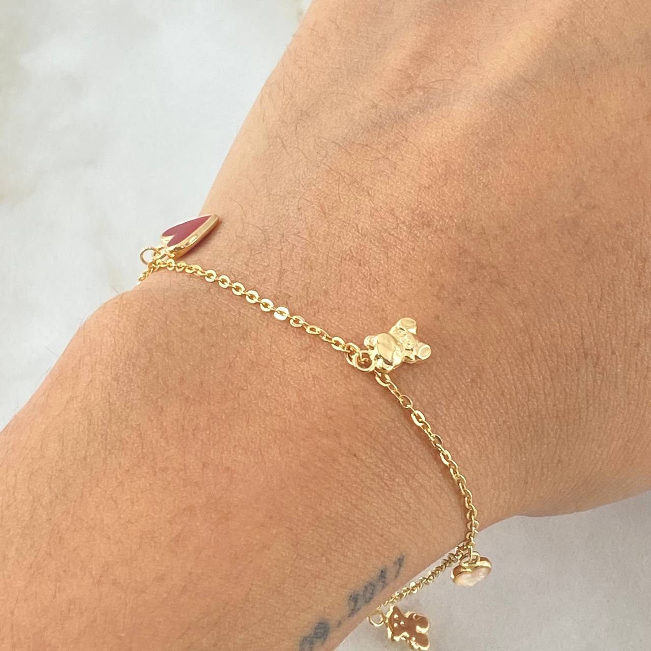 Bracelet Classic Link Pendants 2.35gr / 7.1in / 18K Gold