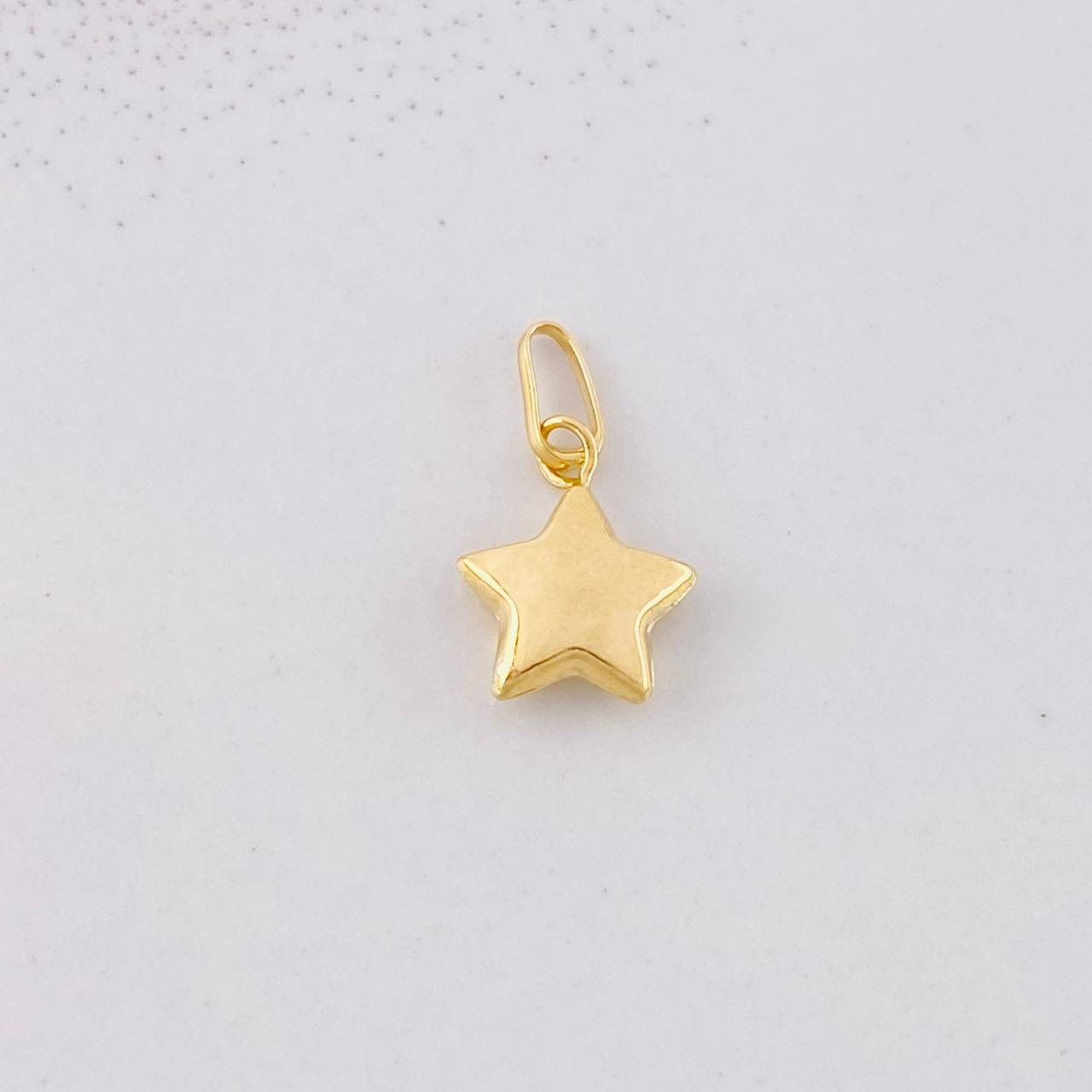 Dije Estrella 0.25g / 1.3cm Oro Amarillo 18K