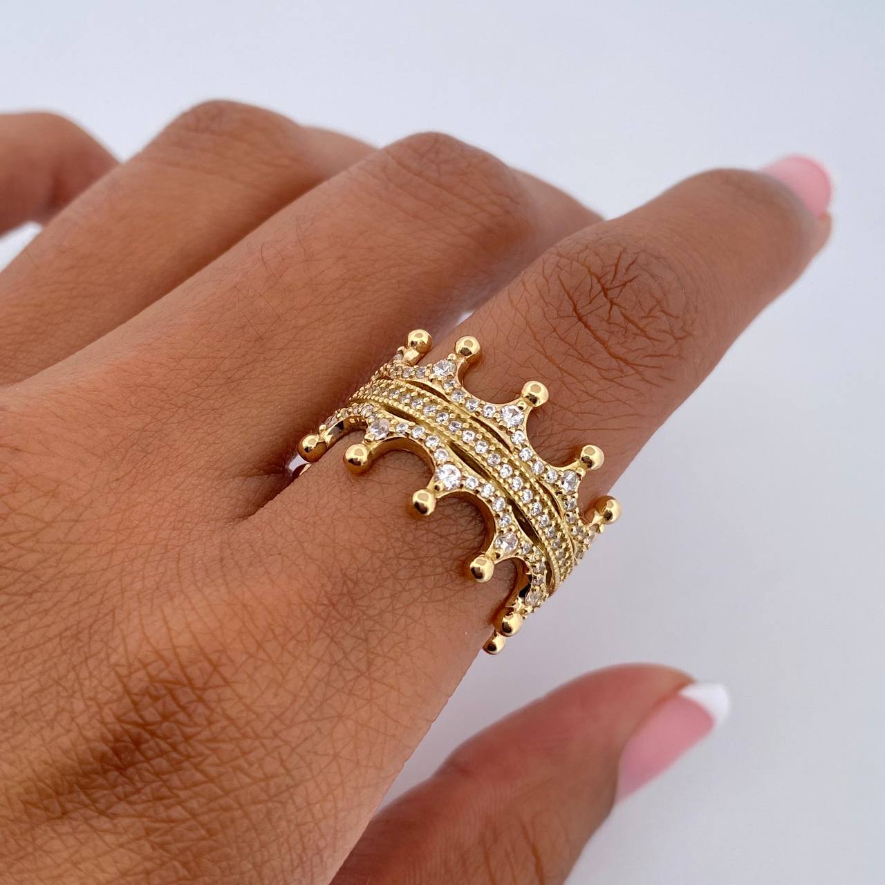 Double Crown Ring 7.45gr / Size 7 / White Zircons 18K Yellow Gold &