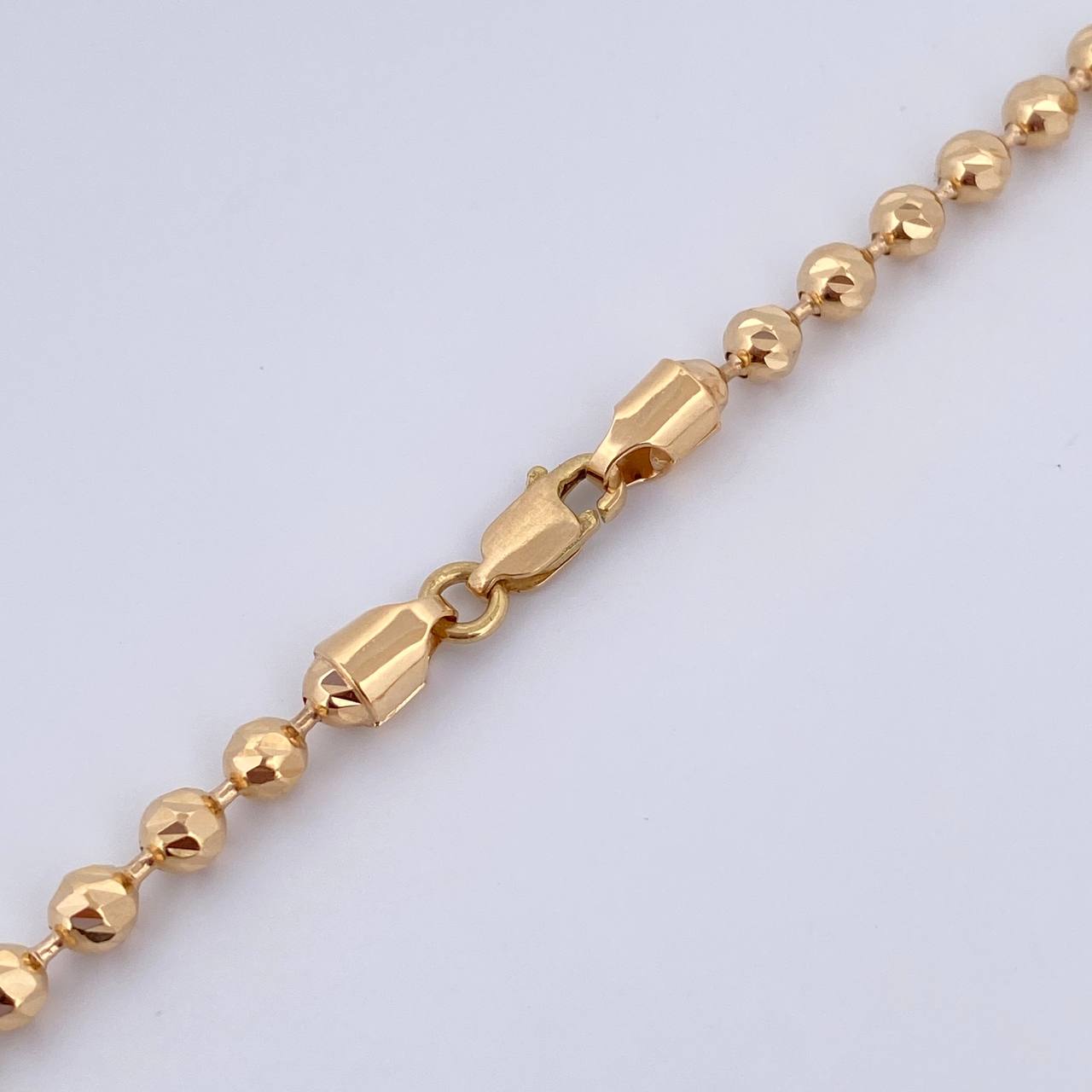 Cadena Militar 20.7gr / 51.2cm / 4mm Bolas Diamantadas Oro Amarillo 18K &