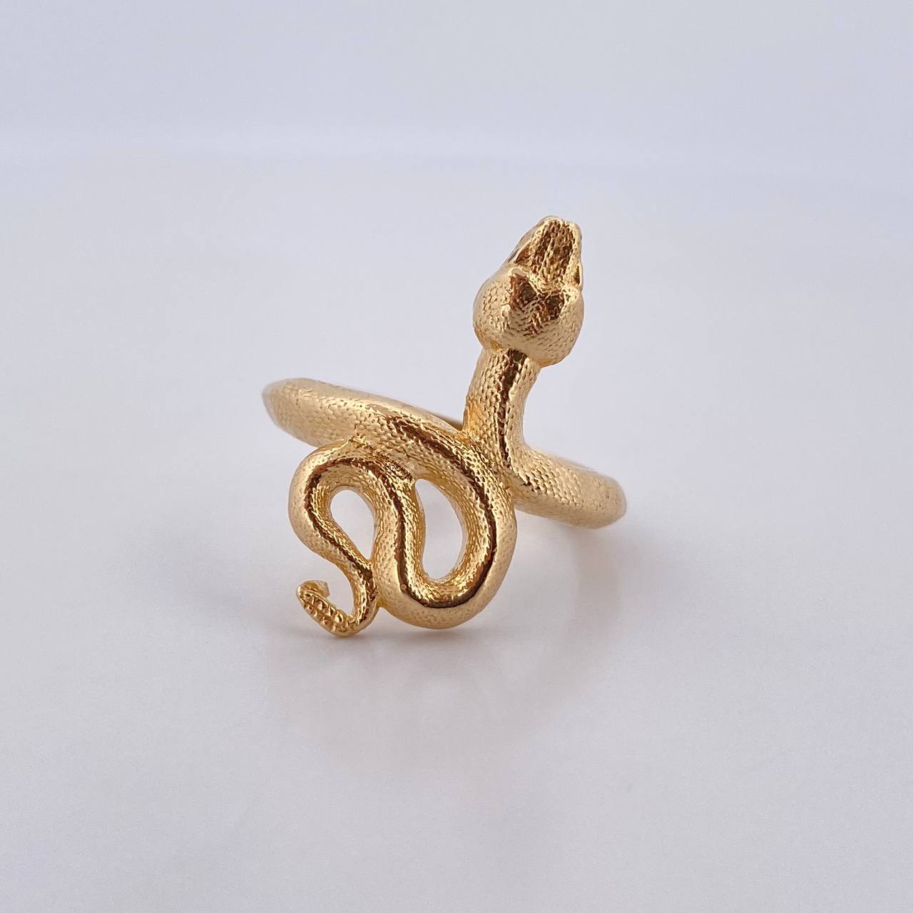 Snake Ring 5.15gr / Size 6 1/2 / Black Zircons 18K Yellow Gold $