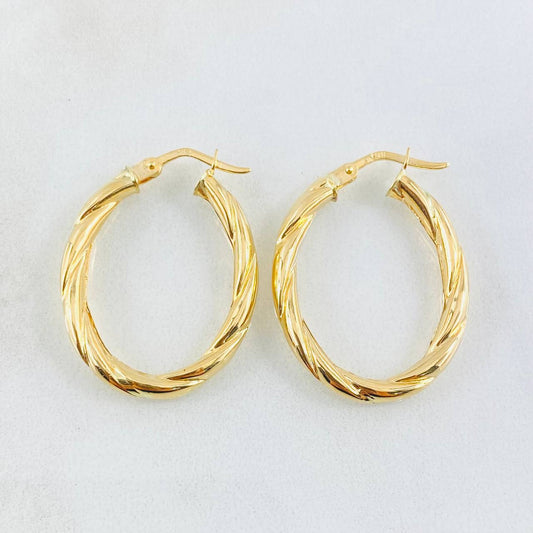 Candongas Mary Ovalada 2.6gr / 1 1/4 in / Oro Amarillo 18K ©