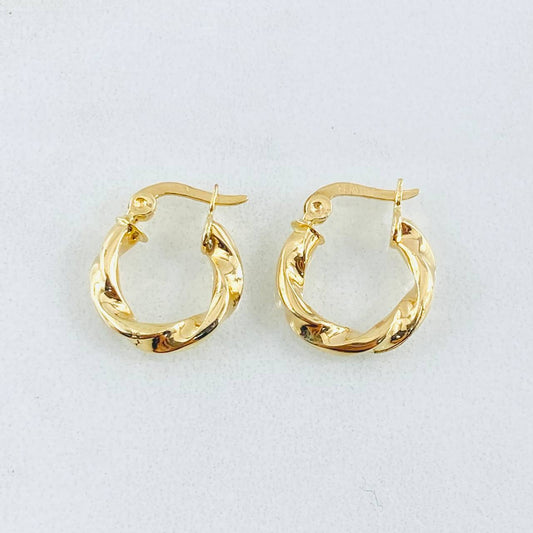 Kari Hoop Earrings 1.15gr / 1/2 in / 18K Gold ©