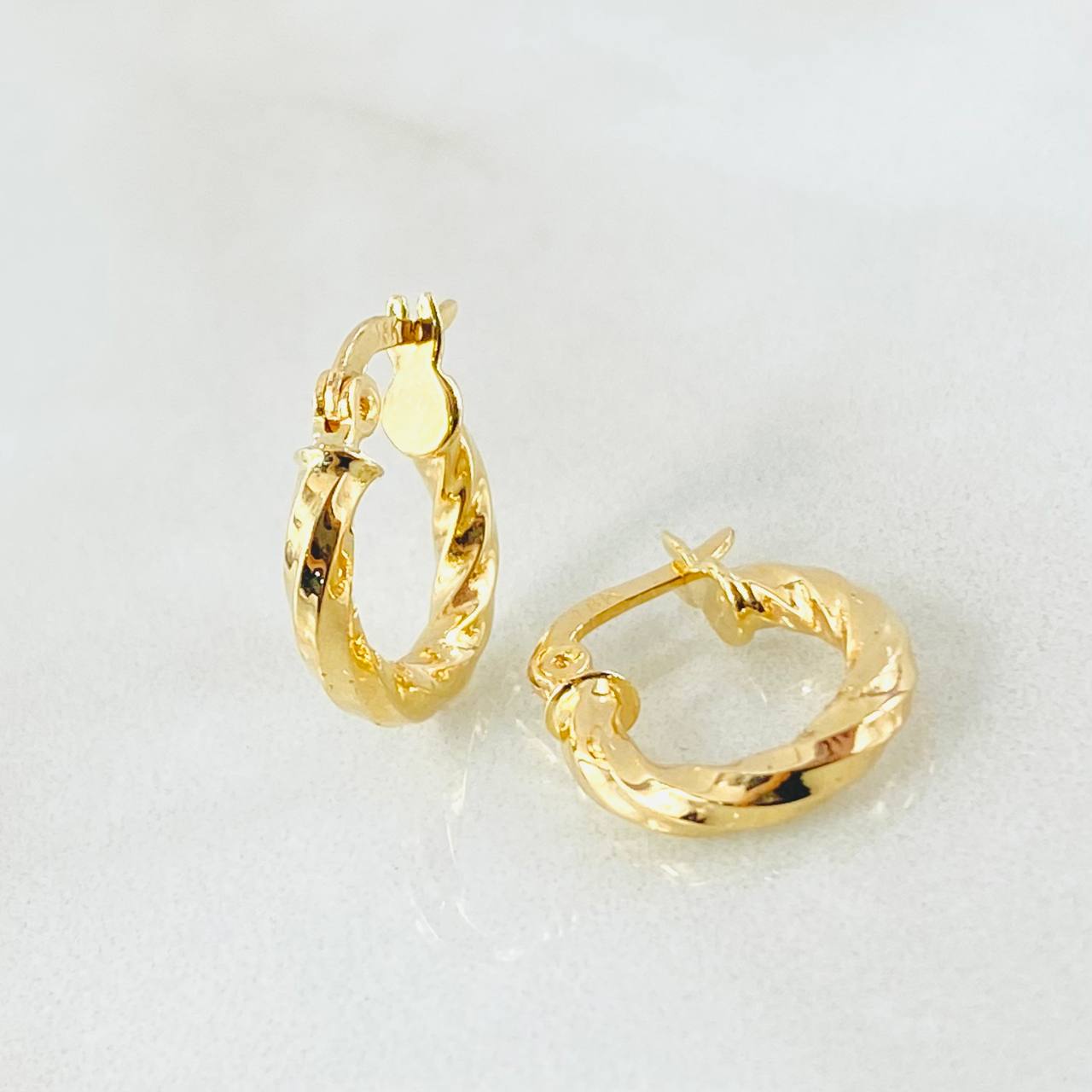 Candongas Lupe 1gr / 1/2 in / Oro Amarillo 18K ©