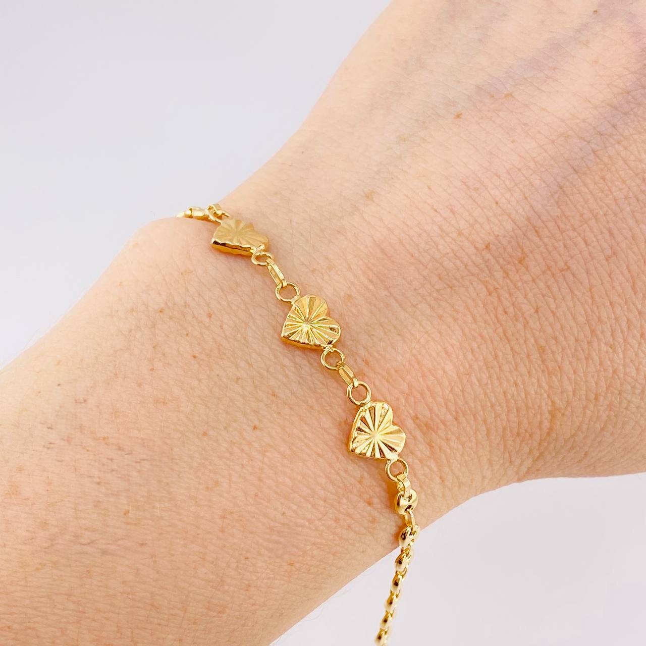 Gc Heart Diamond Cut Bracelet 2.45 g / 7 1/4 in / 3.2 mm 18K Yellow Gold