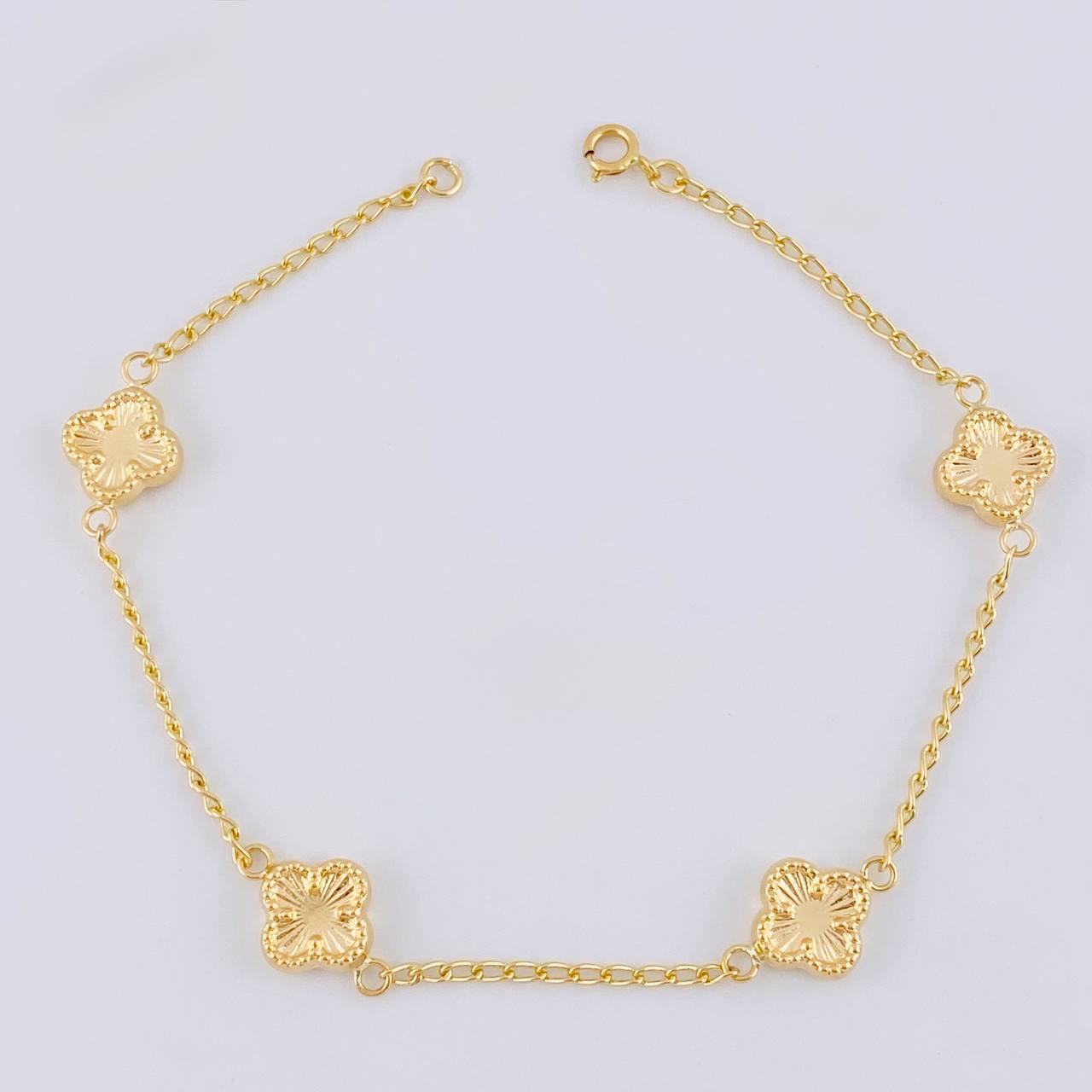 Pulso Espiga Trebol Diamantado 3.45 g / 7 1/2 in / 1.4 mm Oro Amarillo 18K